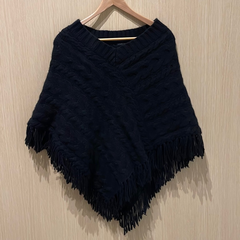 Banana Republic black wool knit shawl with fringe